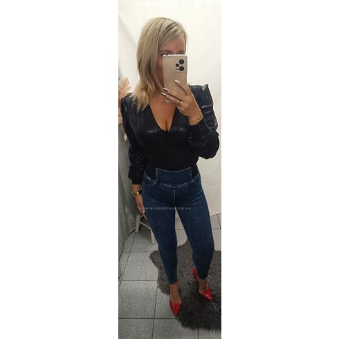 Bella fényes body 